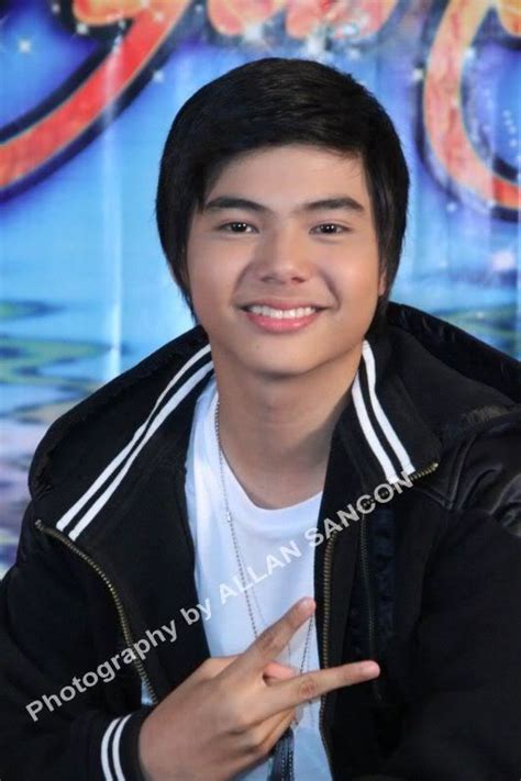 Paul Salas (Paul Andre Solinap Salas) .